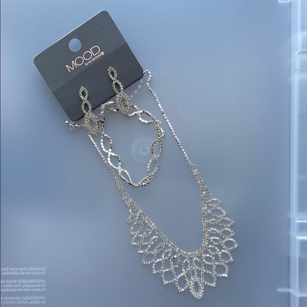 MOOD by Job Richard Silver Diamanté Jewelry Set